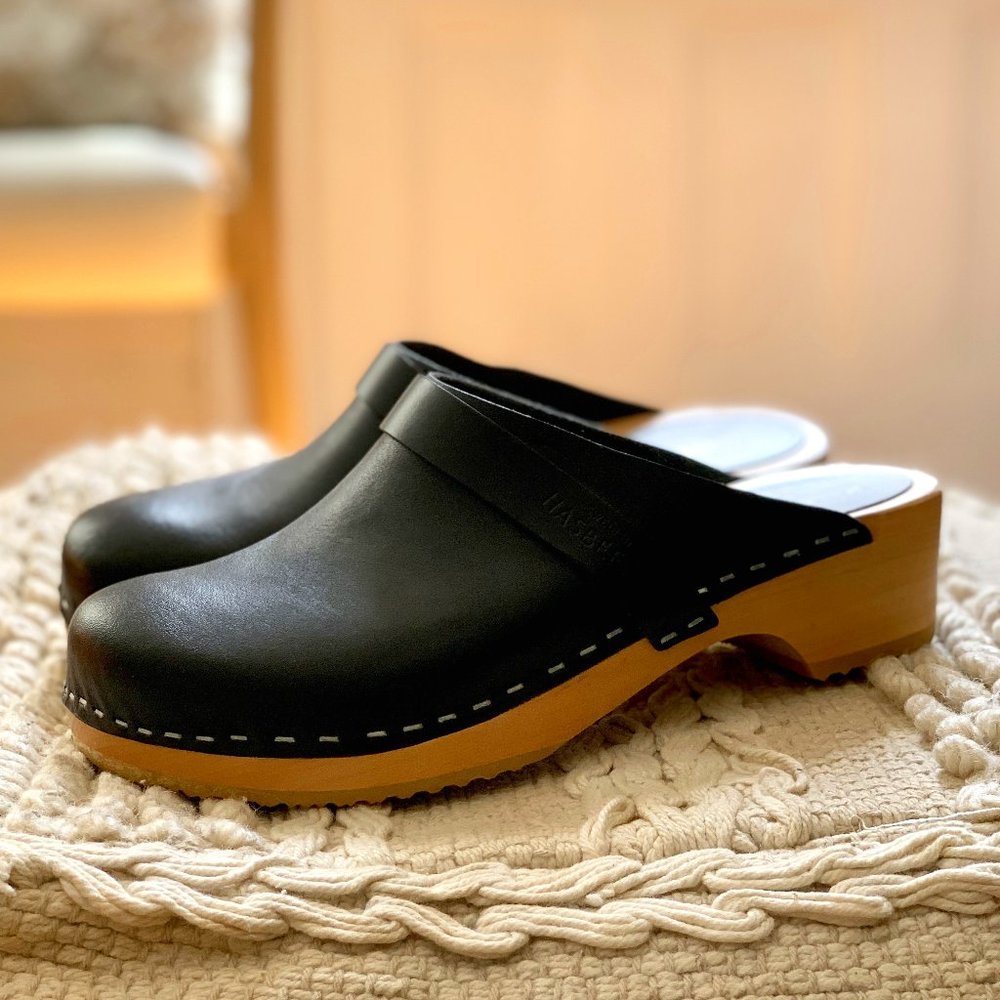 Swedish Husband Black Husband Clogs - Sz 40 (US10)